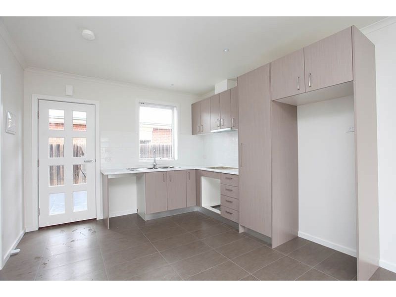 2/26 Westall Street, Thomastown VIC 3074
