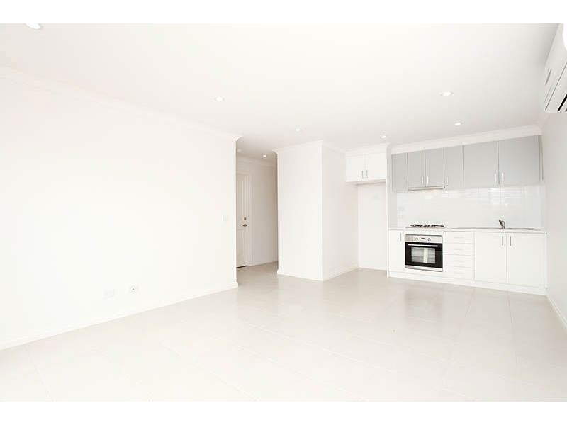 4/6 Central Avenue, Thomastown VIC 3074