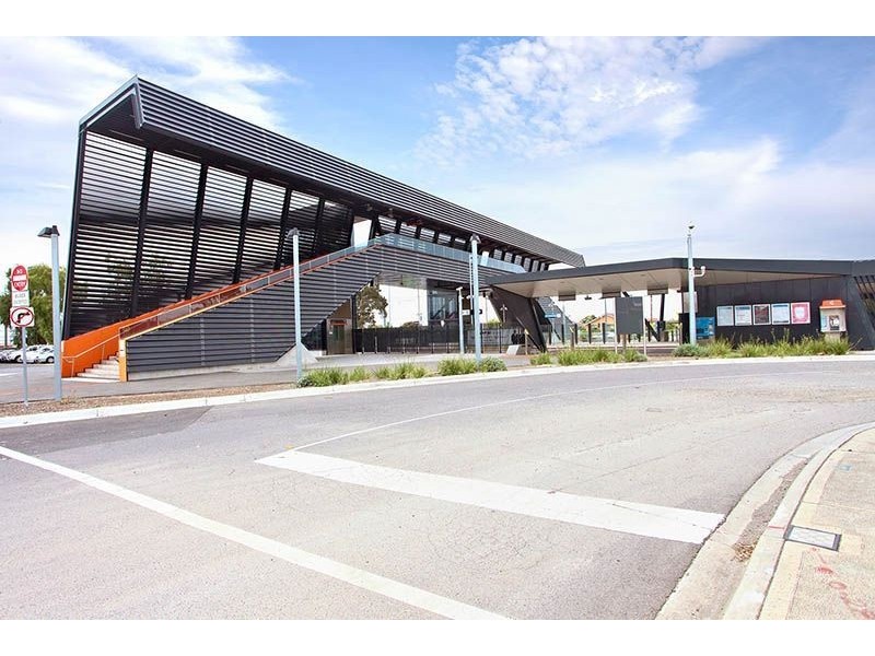 4/6 Central Avenue, Thomastown VIC 3074