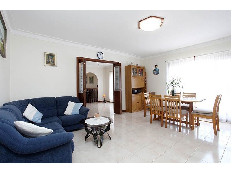 53 Barry Road, Thomastown VIC 3074