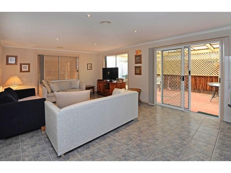 15 Marjory Street, Thomastown VIC 3074