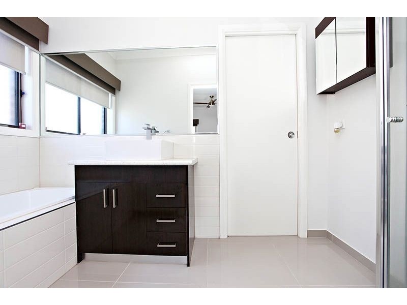 8 Kopi Way, Wollert VIC 3750