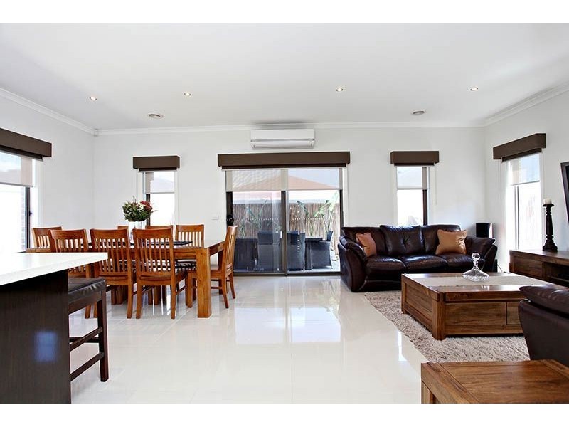 8 Kopi Way, Wollert VIC 3750