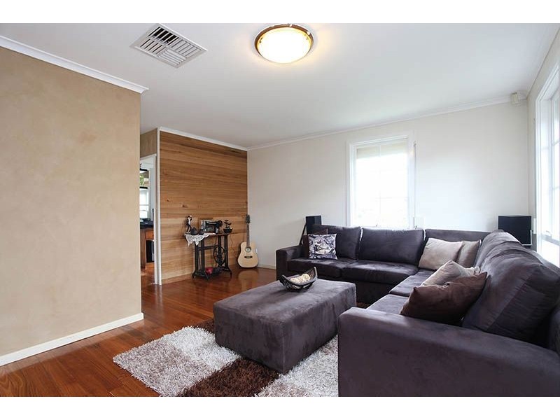 7 Judith Court, Lalor VIC 3075