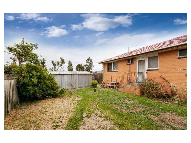 10 Winamurra Crescent, Thomastown VIC 3074