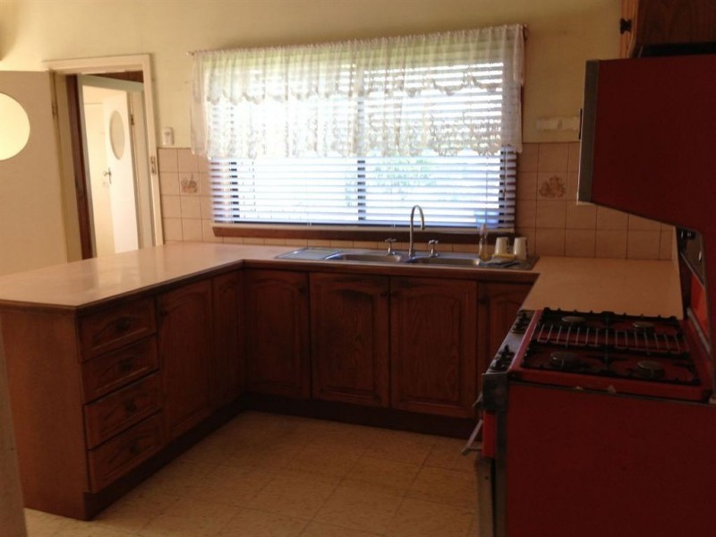 4 Cedar Street, Thomastown VIC 3074