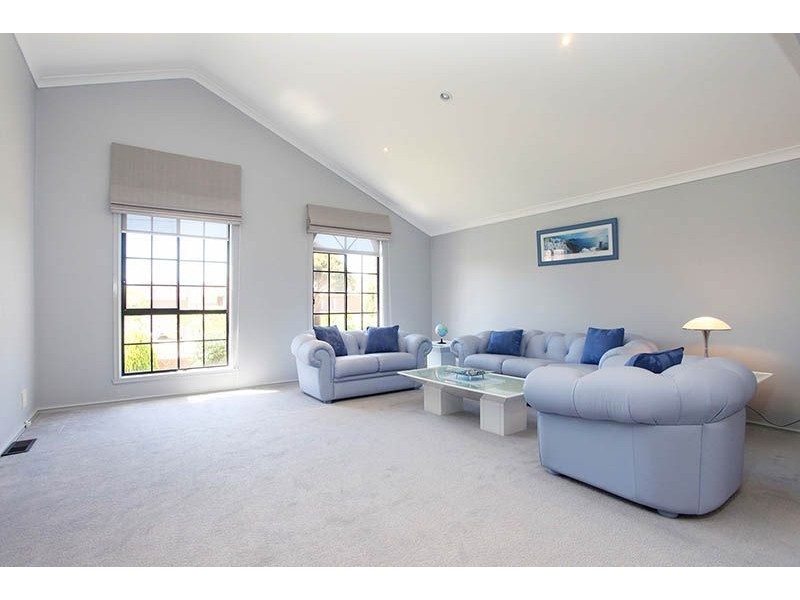 1 Linton Drive, Thomastown VIC 3074