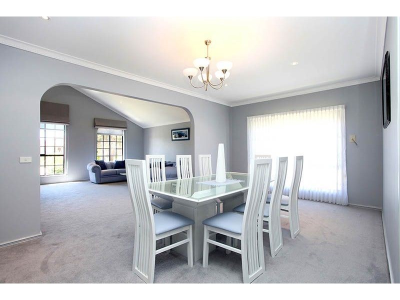 1 Linton Drive, Thomastown VIC 3074