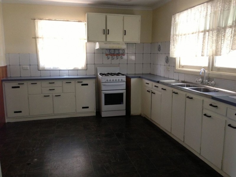 102B Mount View Road, Lalor VIC 3075