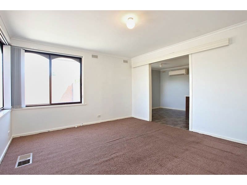 1 Tahara Court, Thomastown VIC 3074