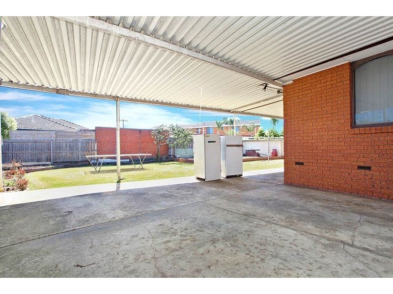 1 Tahara Court, Thomastown VIC 3074