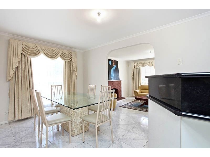 74 Pindari Avenue, Mill Park VIC 3082