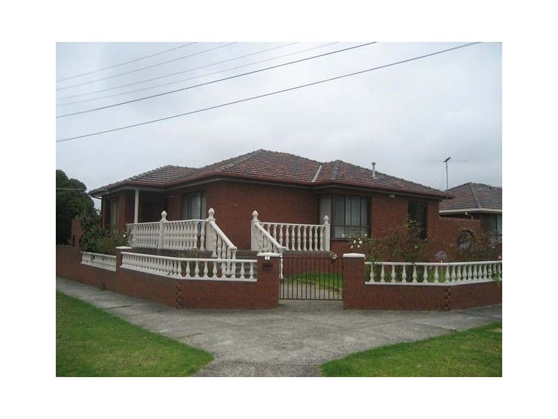 38 Bendigo Crescent, Thomastown VIC 3074