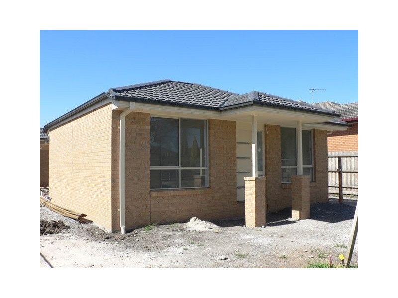 3/8 McKinnon Street, Thomastown VIC 3074