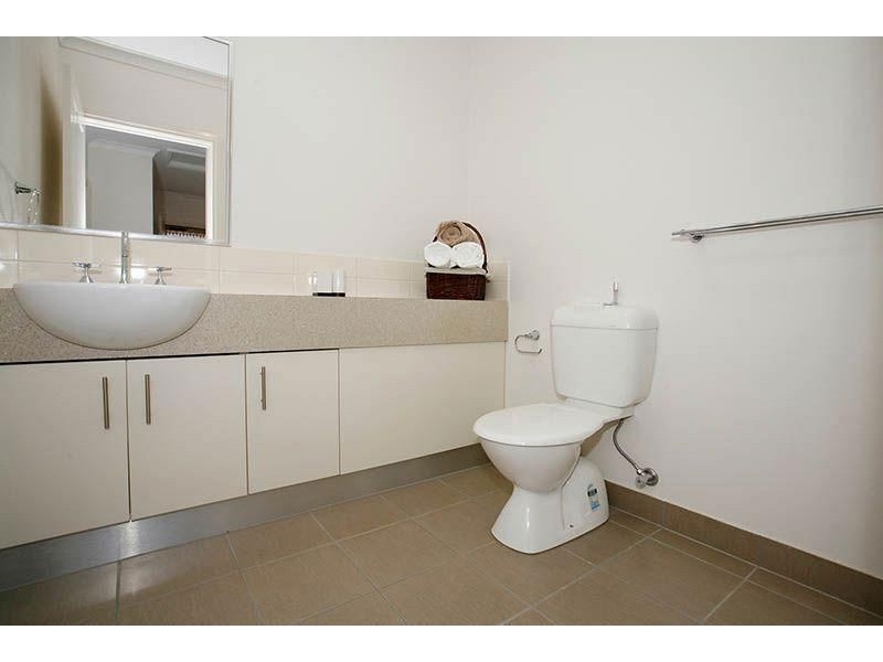 33 Dickens Street, Lalor VIC 3075