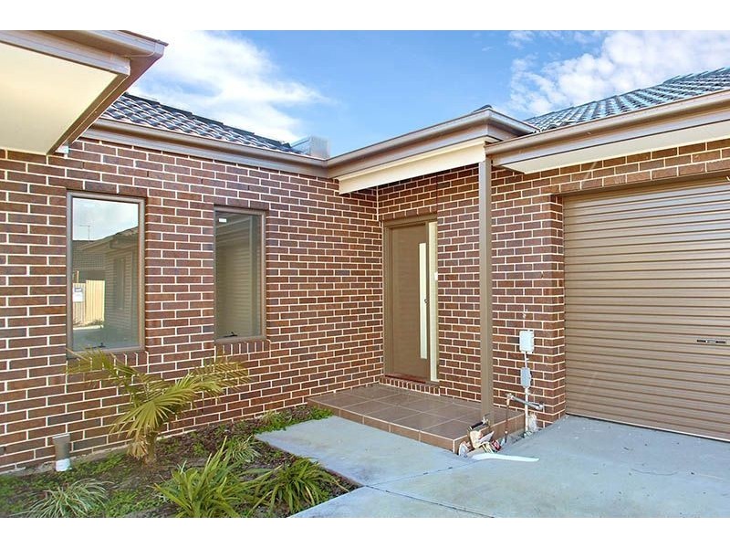 2/8 Mavora Place, South Morang VIC 3752