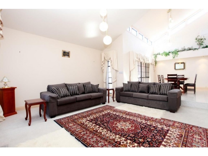 24 Pulford Crescent, Mill Park VIC 3082