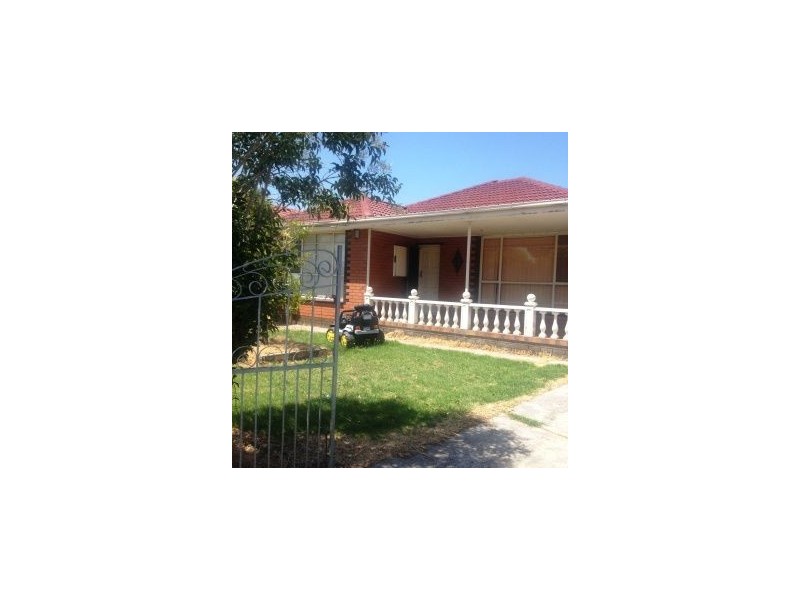 18 Prince Andrew Avenue, Lalor VIC 3075