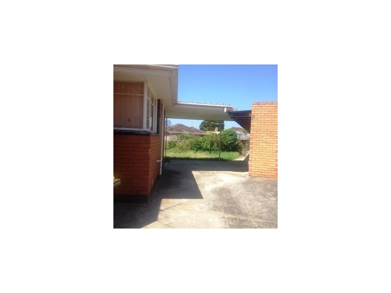 18 Prince Andrew Avenue, Lalor VIC 3075