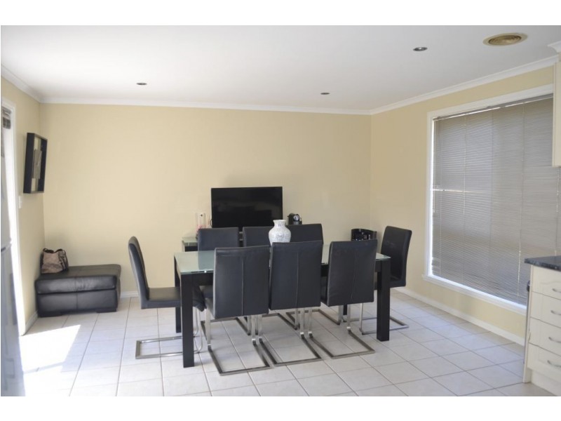 2 Zurzolo Terrace, Epping VIC 3076