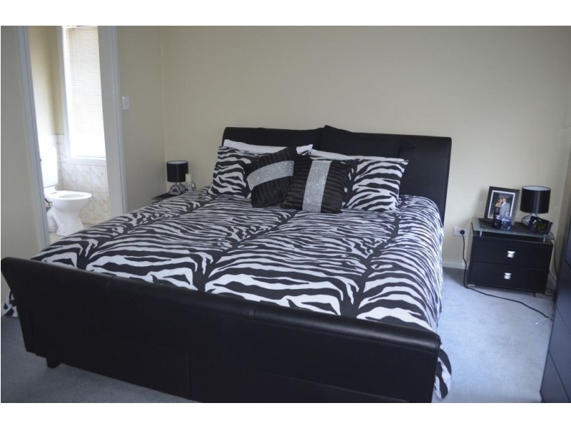 2 Zurzolo Terrace, Epping VIC 3076