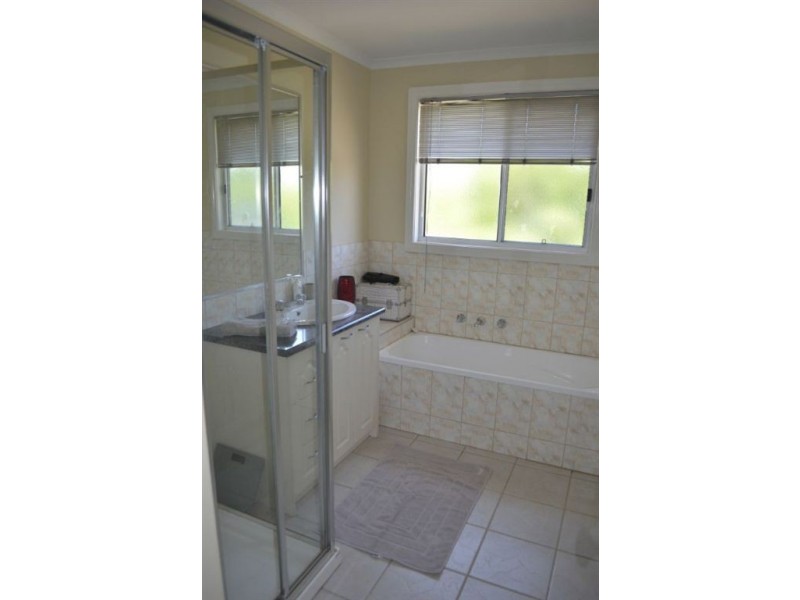 2 Zurzolo Terrace, Epping VIC 3076