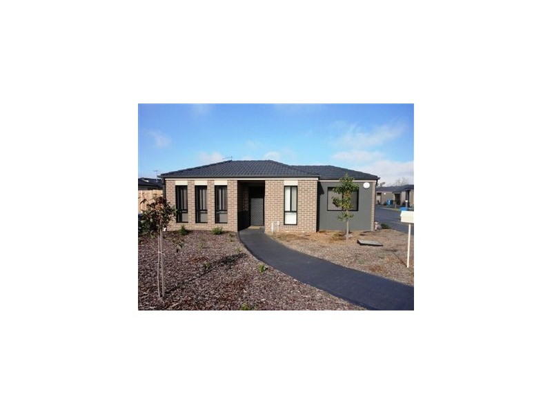 16/12 Kirkland Court, Epping VIC 3076