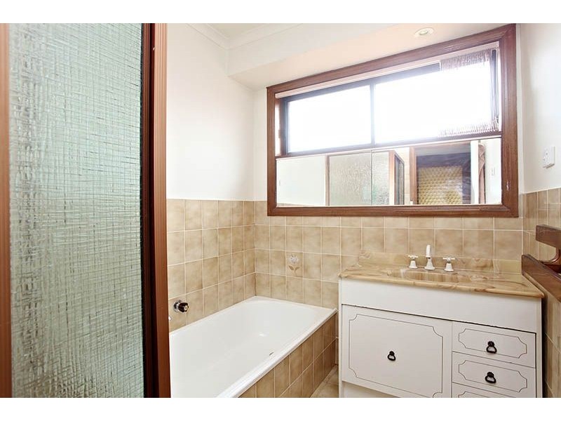 9 Sheila Court, Thomastown VIC 3074