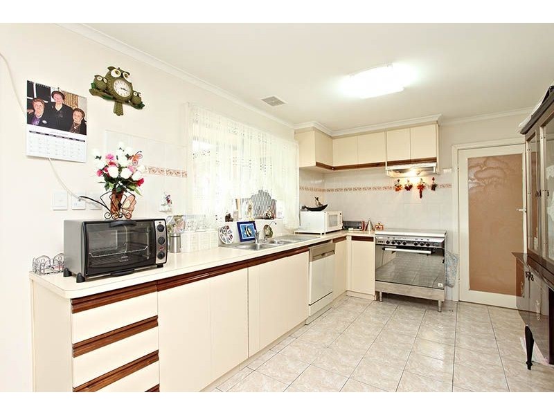 146 Edgars Road, Thomastown VIC 3074