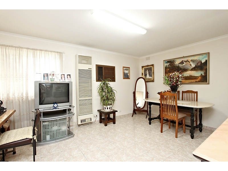 146 Edgars Road, Thomastown VIC 3074