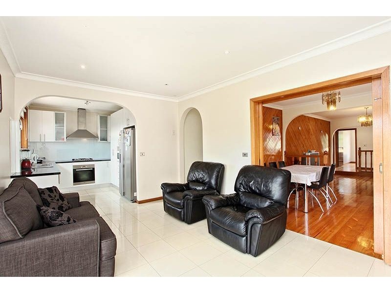 51 Fernshaw Street, Thomastown VIC 3074