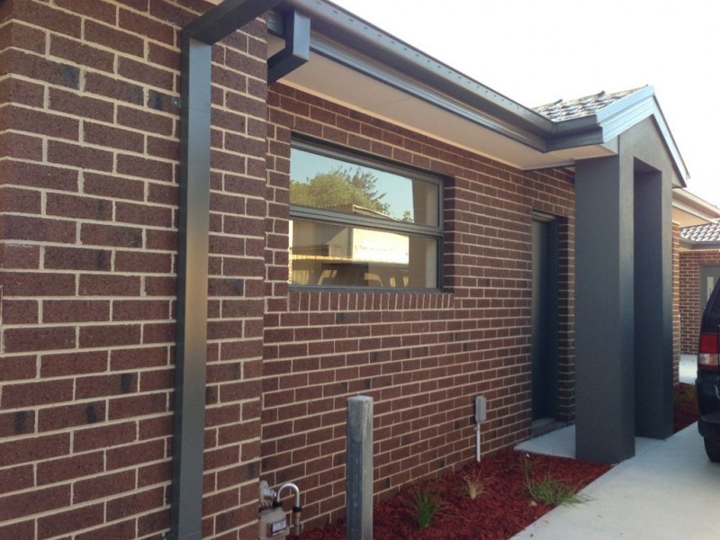 2/34 Messmate Street, Lalor VIC 3075