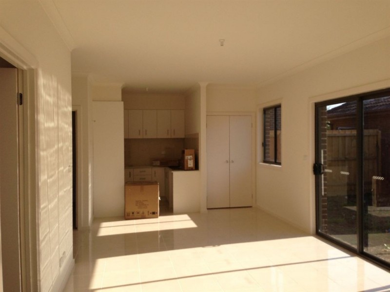 2/34 Messmate Street, Lalor VIC 3075