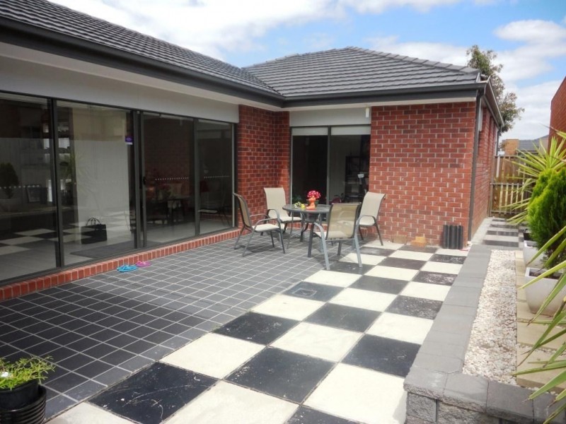 100 Redding Rise, Epping VIC 3076