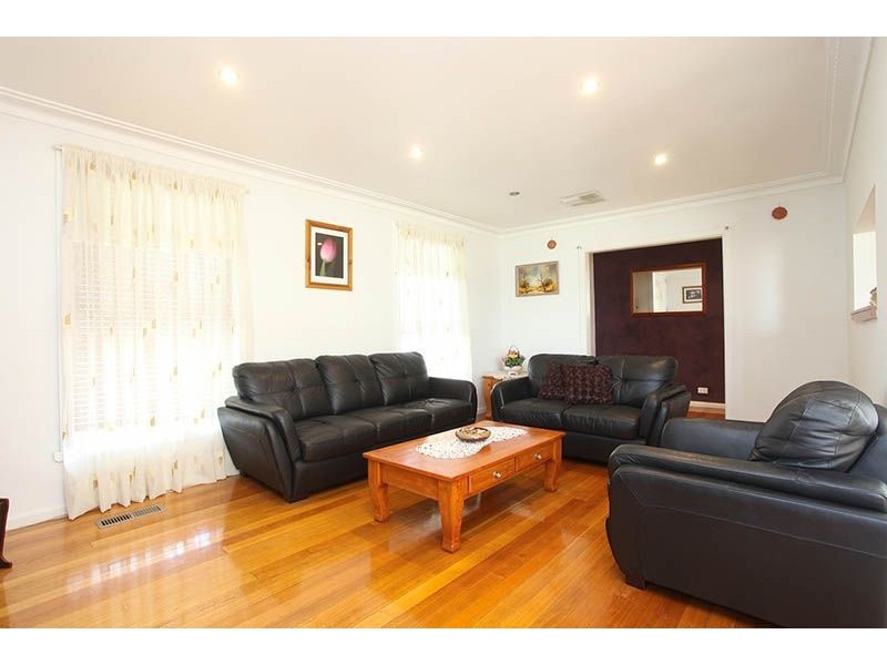 99 Main Street, Thomastown VIC 3074