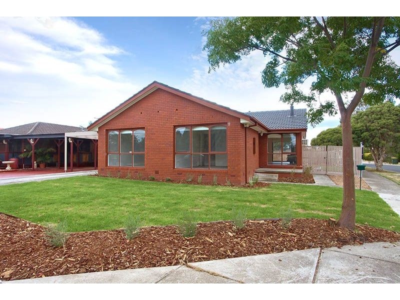 1/10 Winchester Avenue, Epping VIC 3076