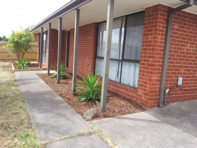22 Crampton Crescent, Mill Park VIC 3082