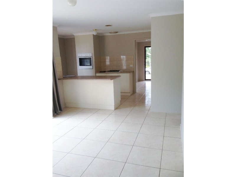 22 Crampton Crescent, Mill Park VIC 3082
