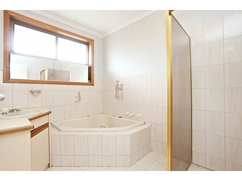 46 Barry Road, Thomastown VIC 3074