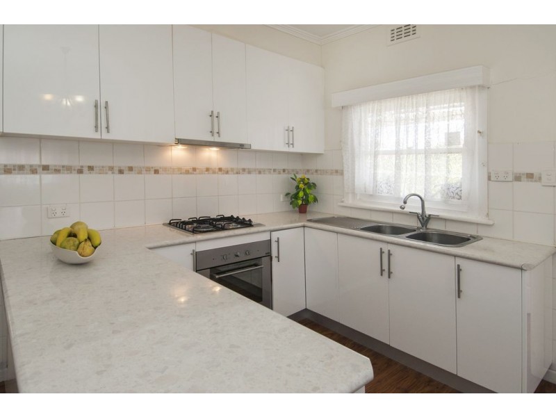 19 Cedar Street, Thomastown VIC 3074