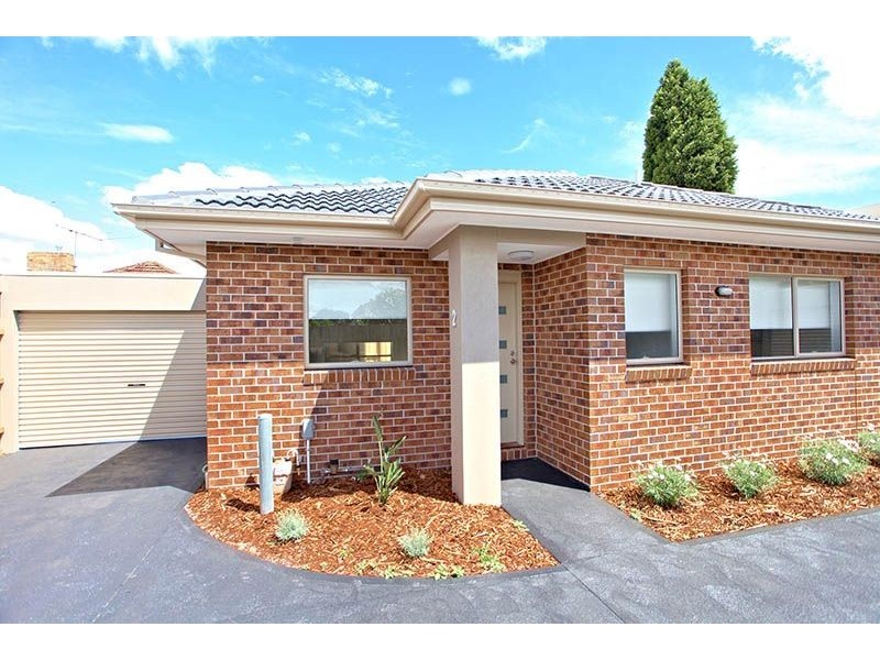 2/6 Dickens Street, Lalor VIC 3075