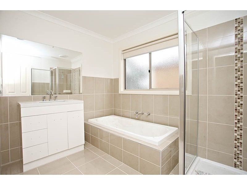 7 Vista Way, South Morang VIC 3752