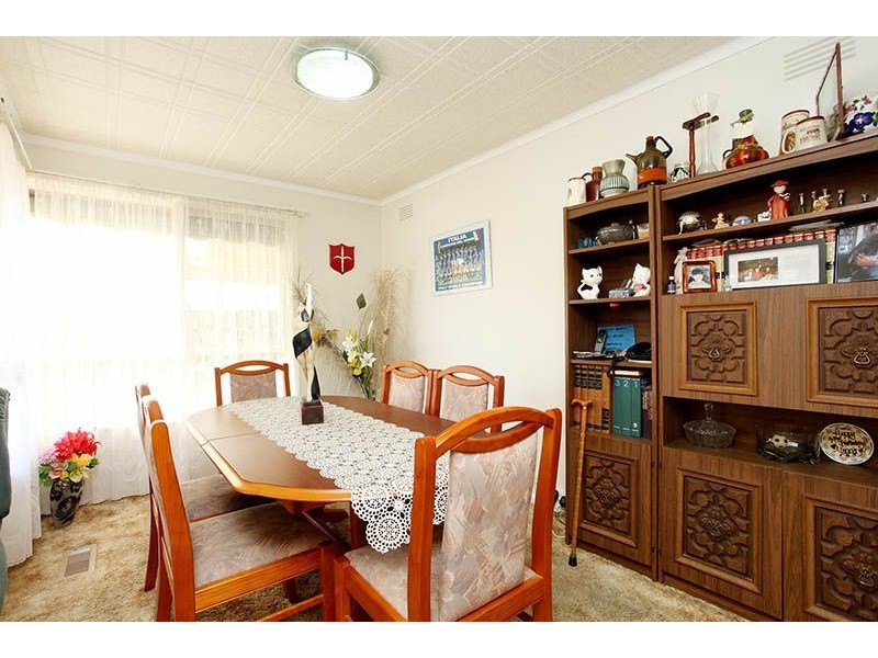 235 Mahoneys Road, Reservoir VIC 3073