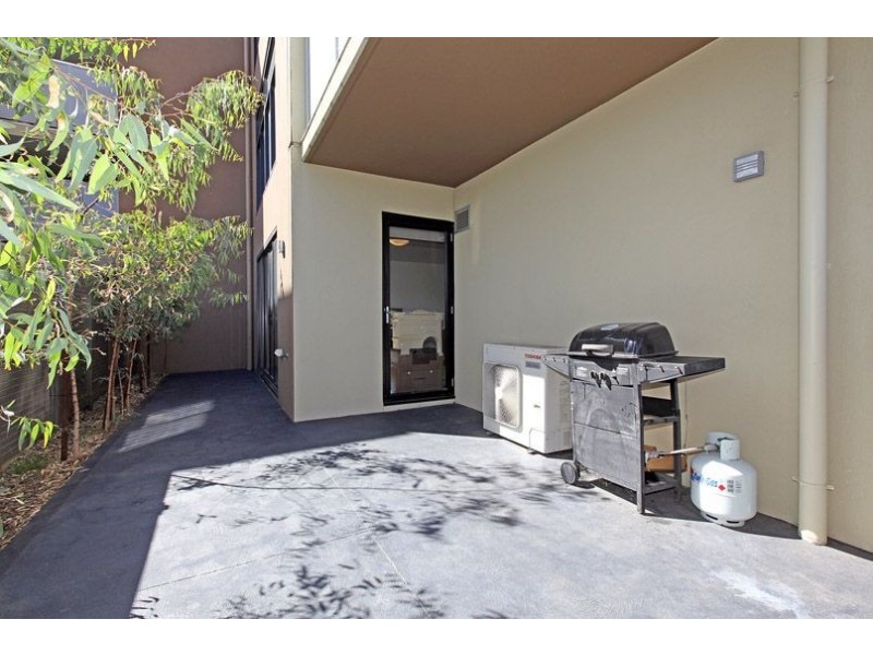 2/90 Epping Road, Epping VIC 3076