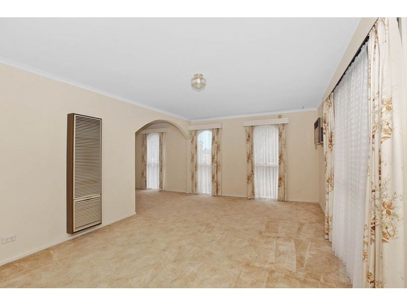 39 Hendersons Road, Epping VIC 3076