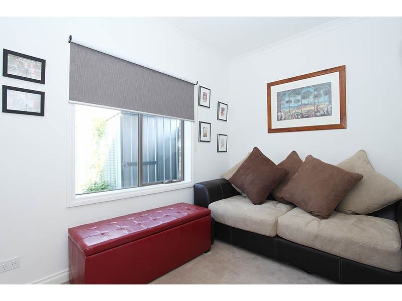 1/19 Poplar Street, Thomastown VIC 3074