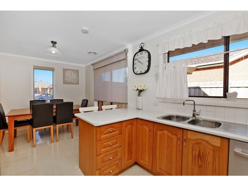 54 Pandora Avenue, Thomastown VIC 3074
