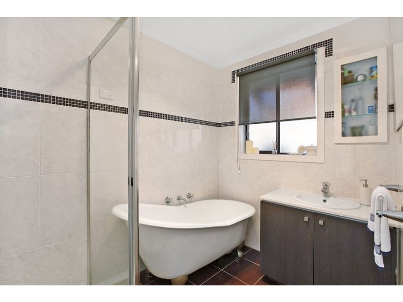 54 Pandora Avenue, Thomastown VIC 3074