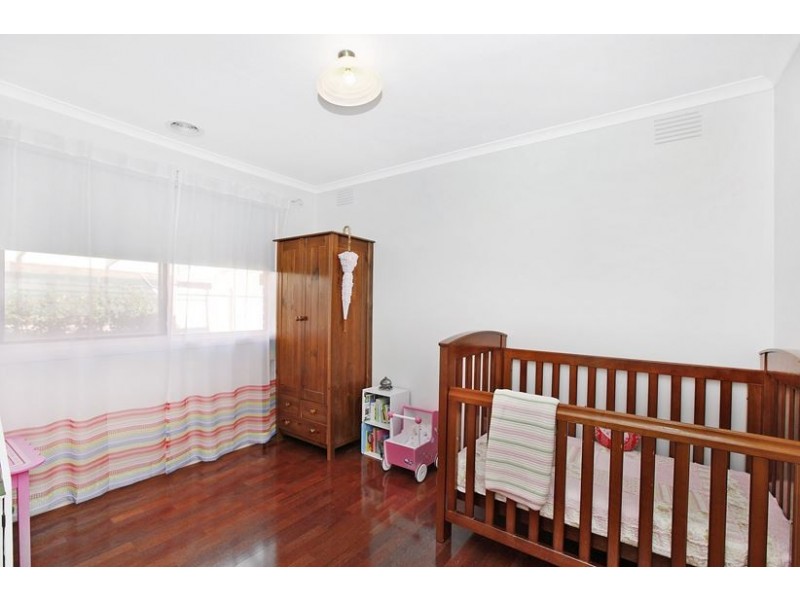 54 Pandora Avenue, Thomastown VIC 3074