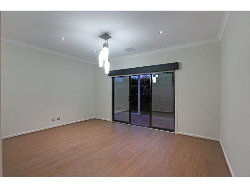 12 Corbett Avenue, Epping VIC 3076